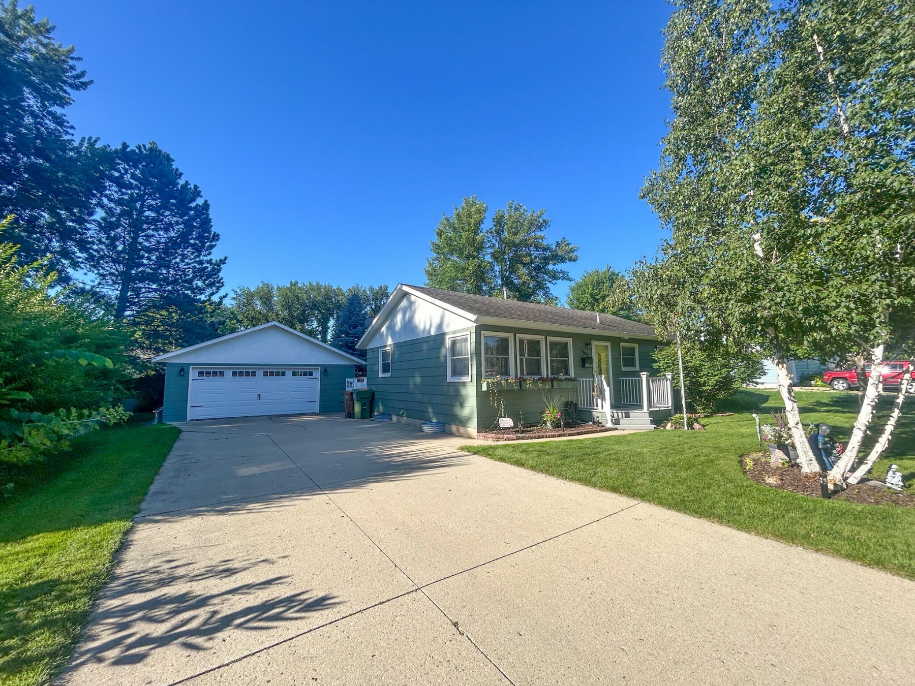 1802 Morningside Drive, Brookings, SD 57006