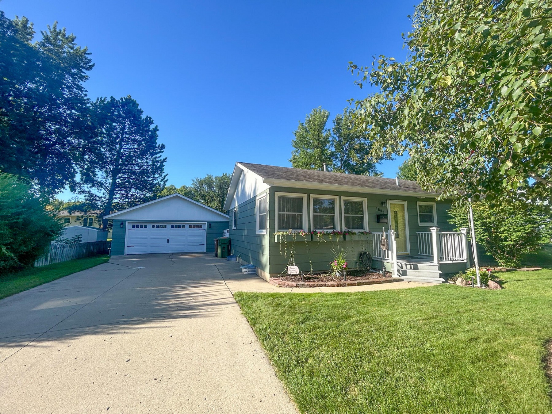 1802 Morningside Drive, Brookings, SD 57006