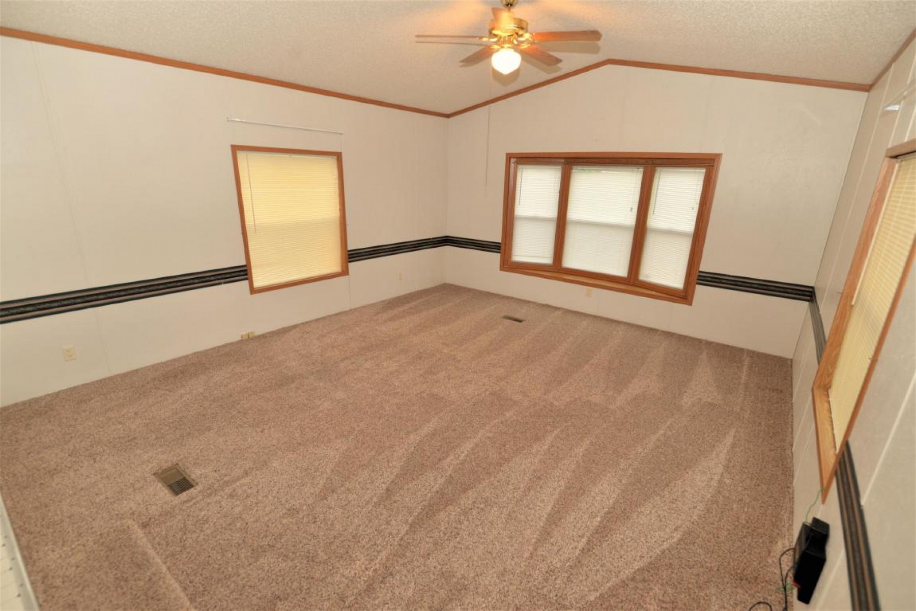 904 Tumbleweed Road, Brookings, SD 57006