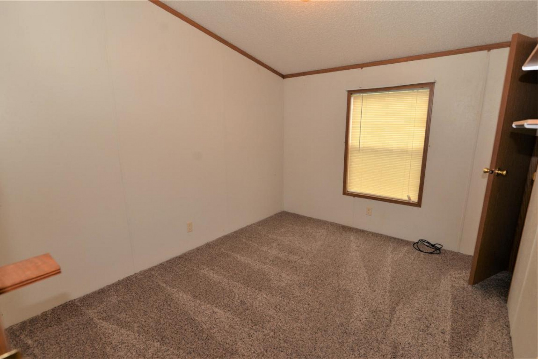 904 Tumbleweed Road, Brookings, SD 57006