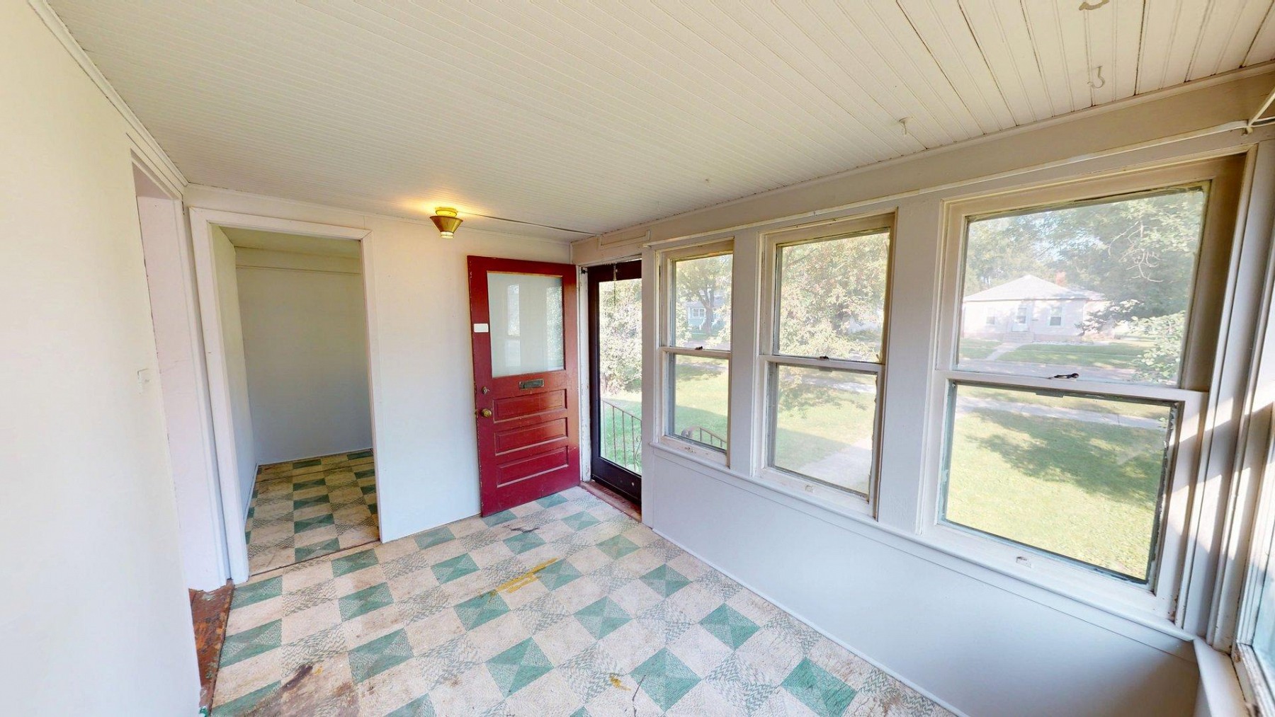 711 6th Avenue, Brookings, SD 57006