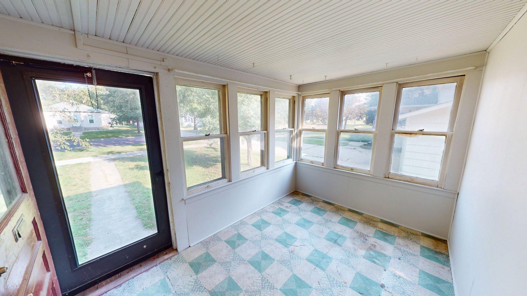 711 6th Avenue, Brookings, SD 57006