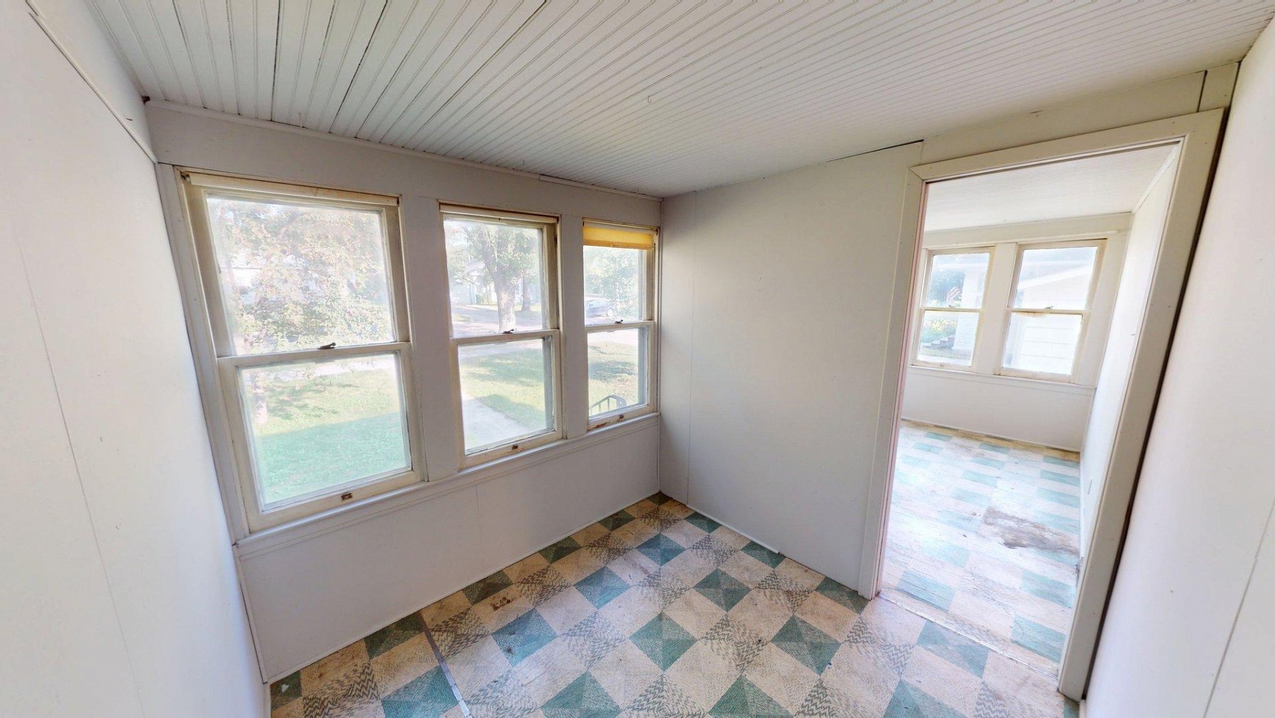 711 6th Avenue, Brookings, SD 57006