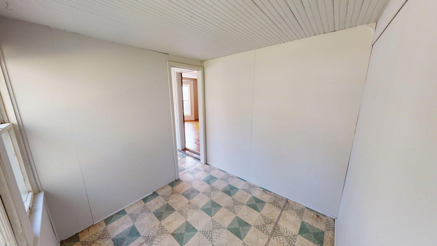 711 6th Avenue, Brookings, SD 57006