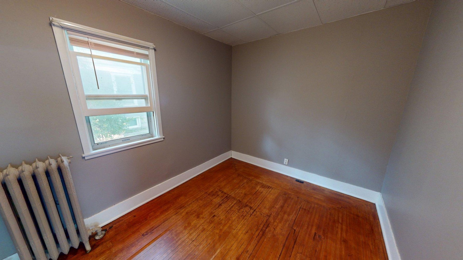 711 6th Avenue, Brookings, SD 57006