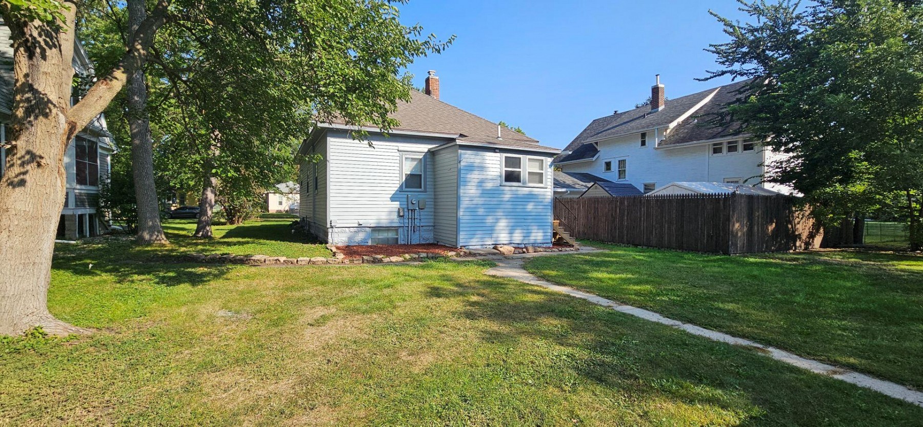 711 6th Avenue, Brookings, SD 57006