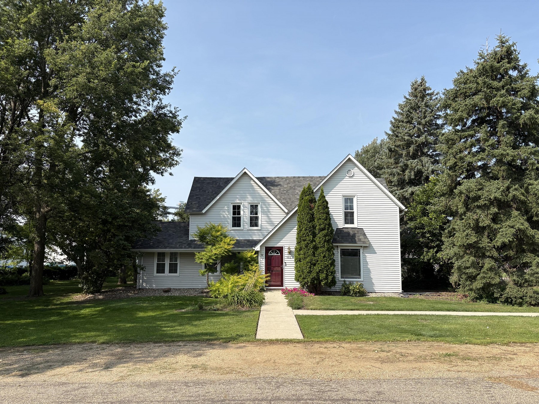 103 Elm Street, Aurora, SD 57002