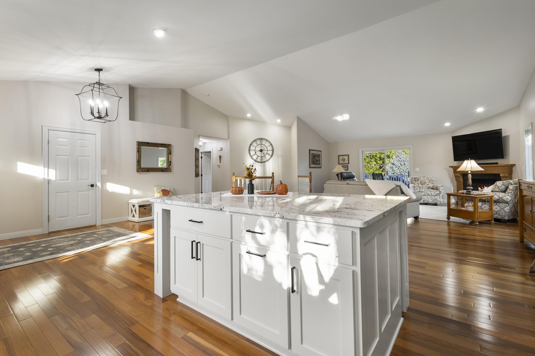 1519 Pine Ridge Road, Brookings, SD 57006