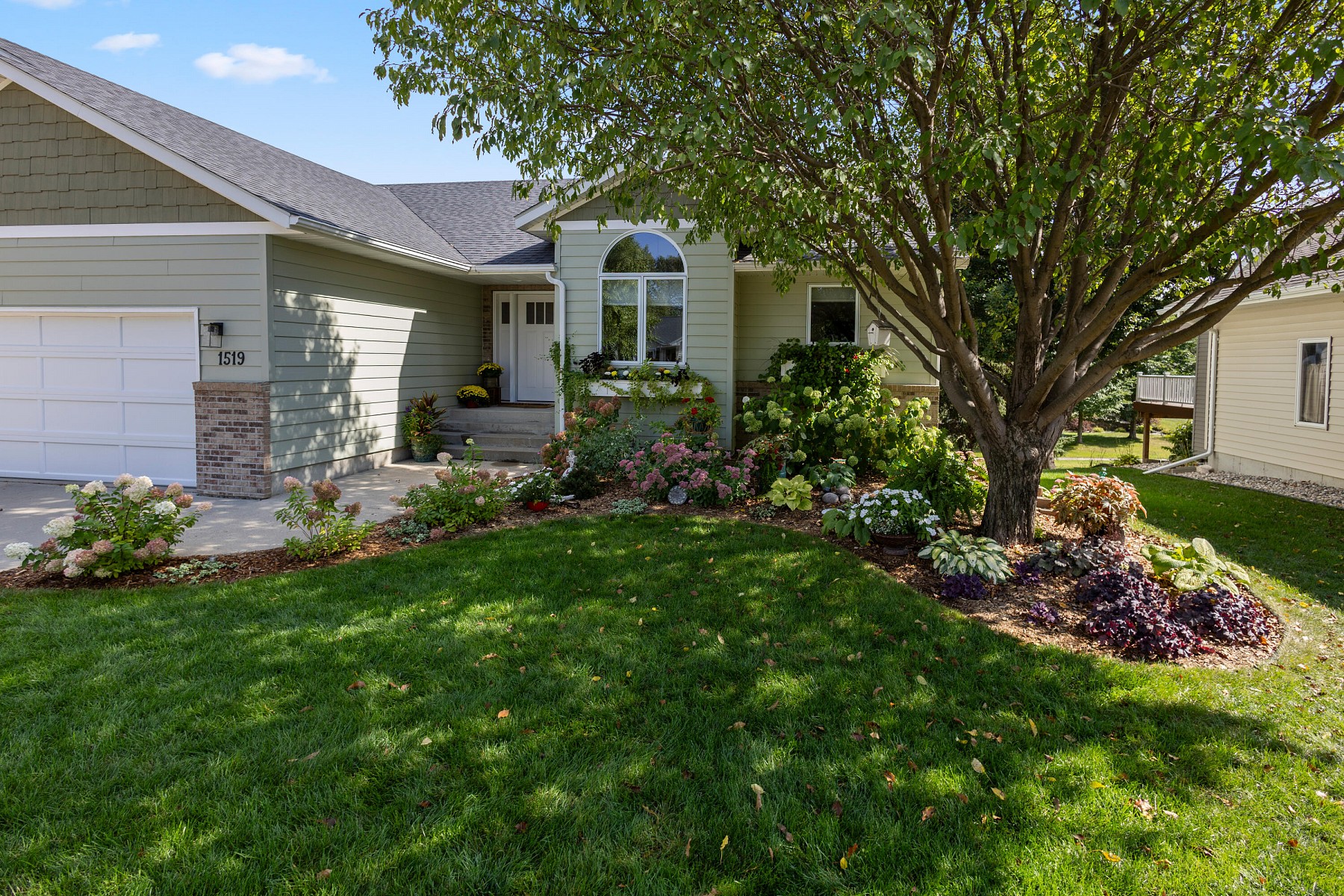 1519 Pine Ridge Road, Brookings, SD 57006