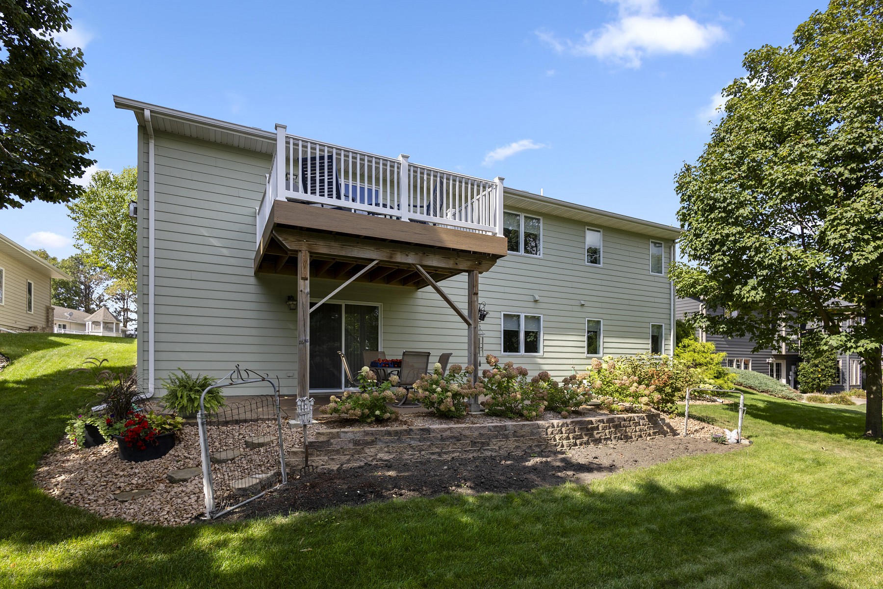 1519 Pine Ridge Road, Brookings, SD 57006