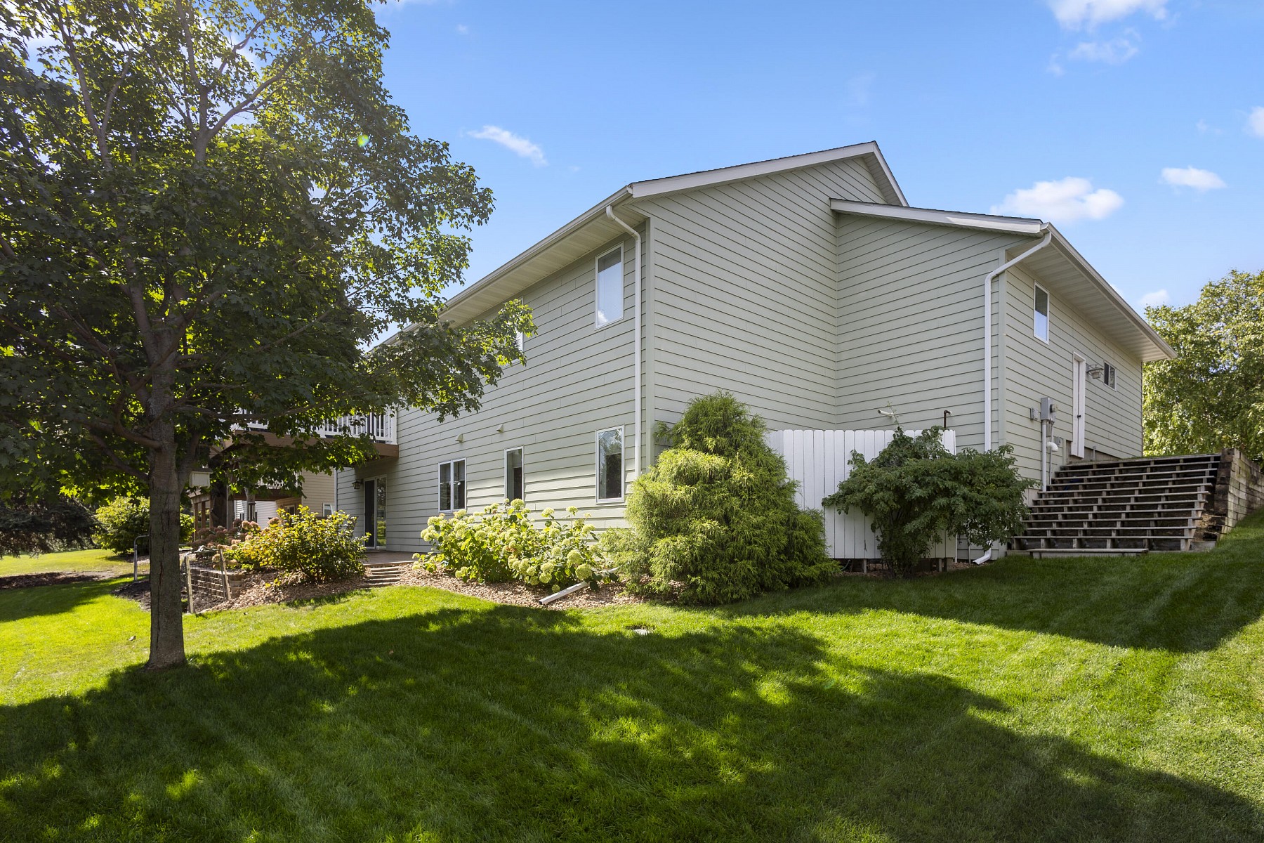 1519 Pine Ridge Road, Brookings, SD 57006