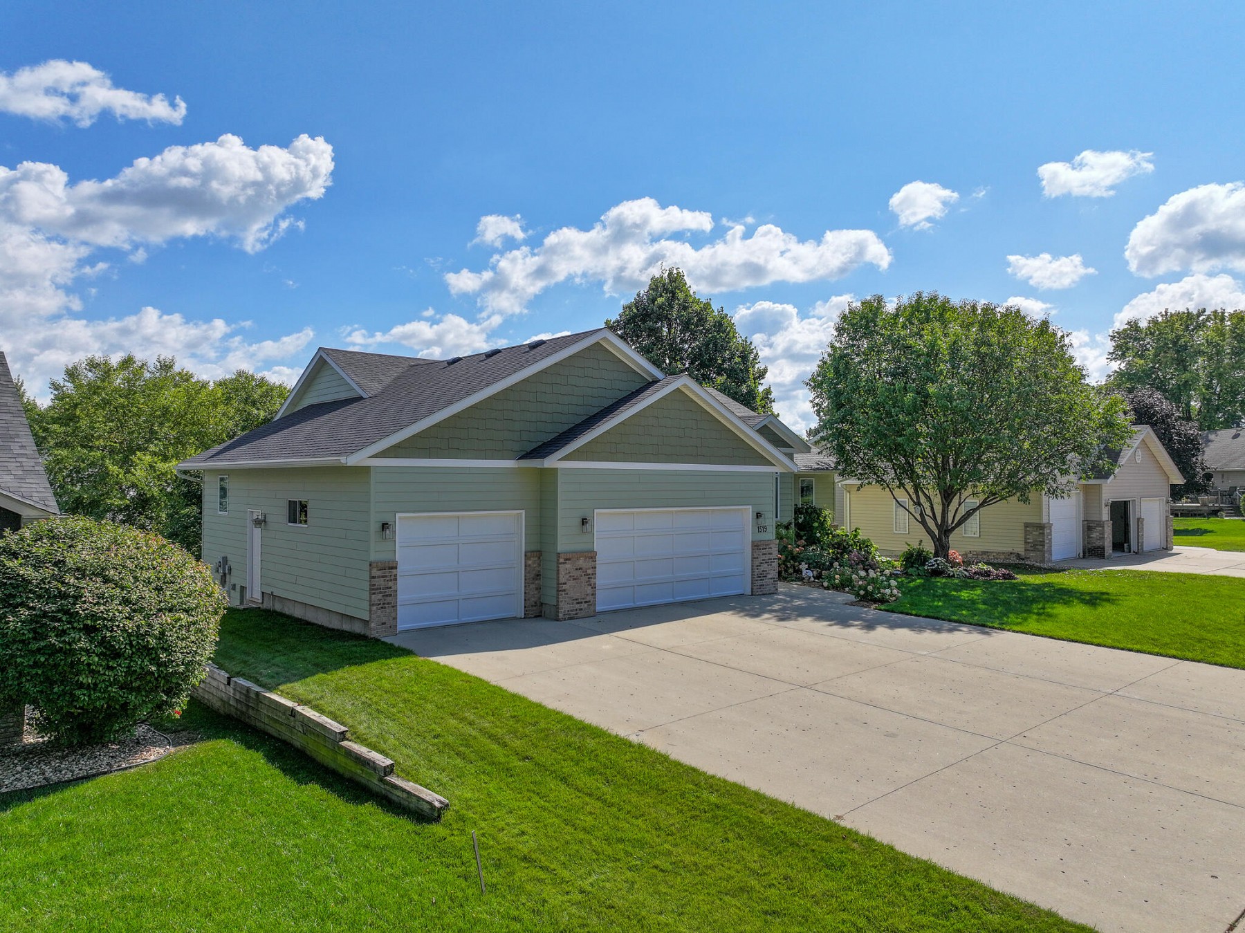 1519 Pine Ridge Road, Brookings, SD 57006