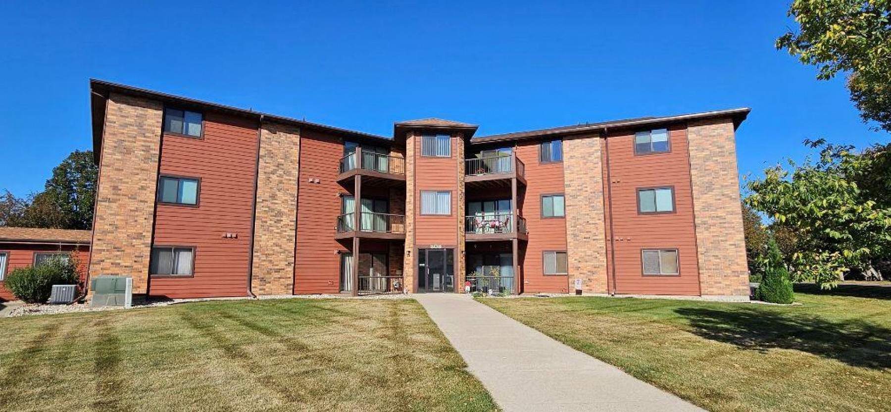 808 Christine Avenue, Brookings, SD 57006