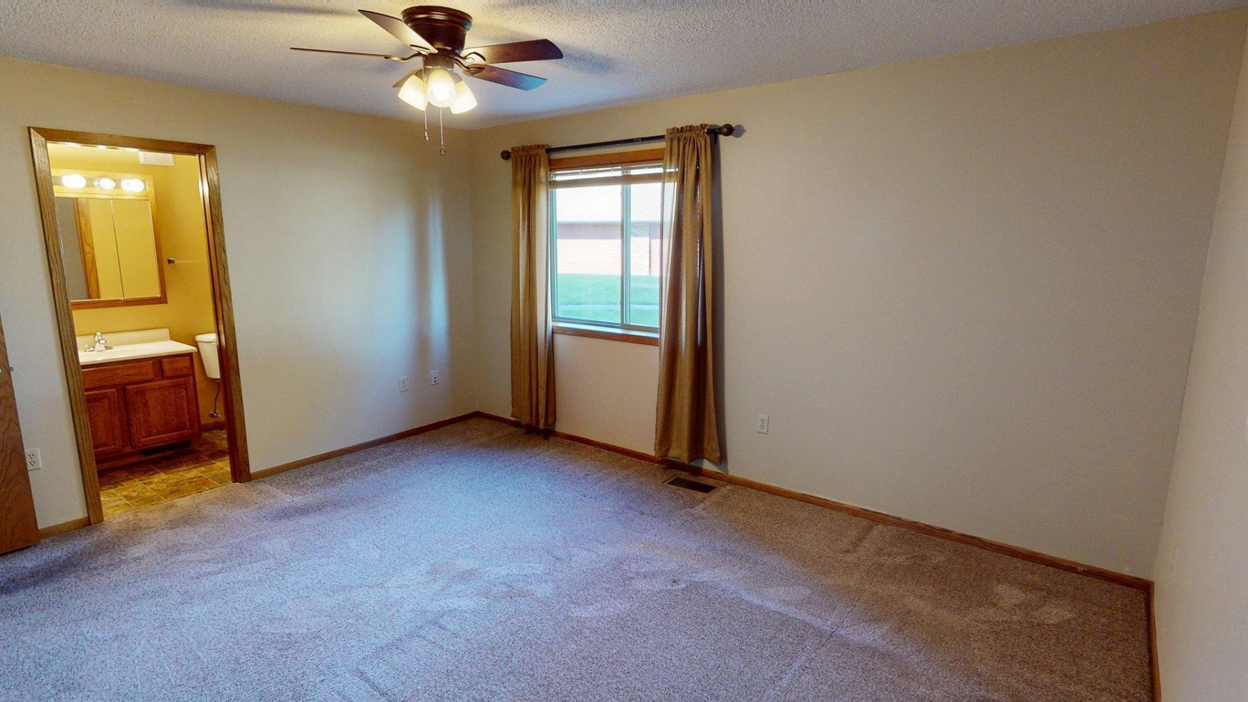 808 Christine Avenue, Brookings, SD 57006