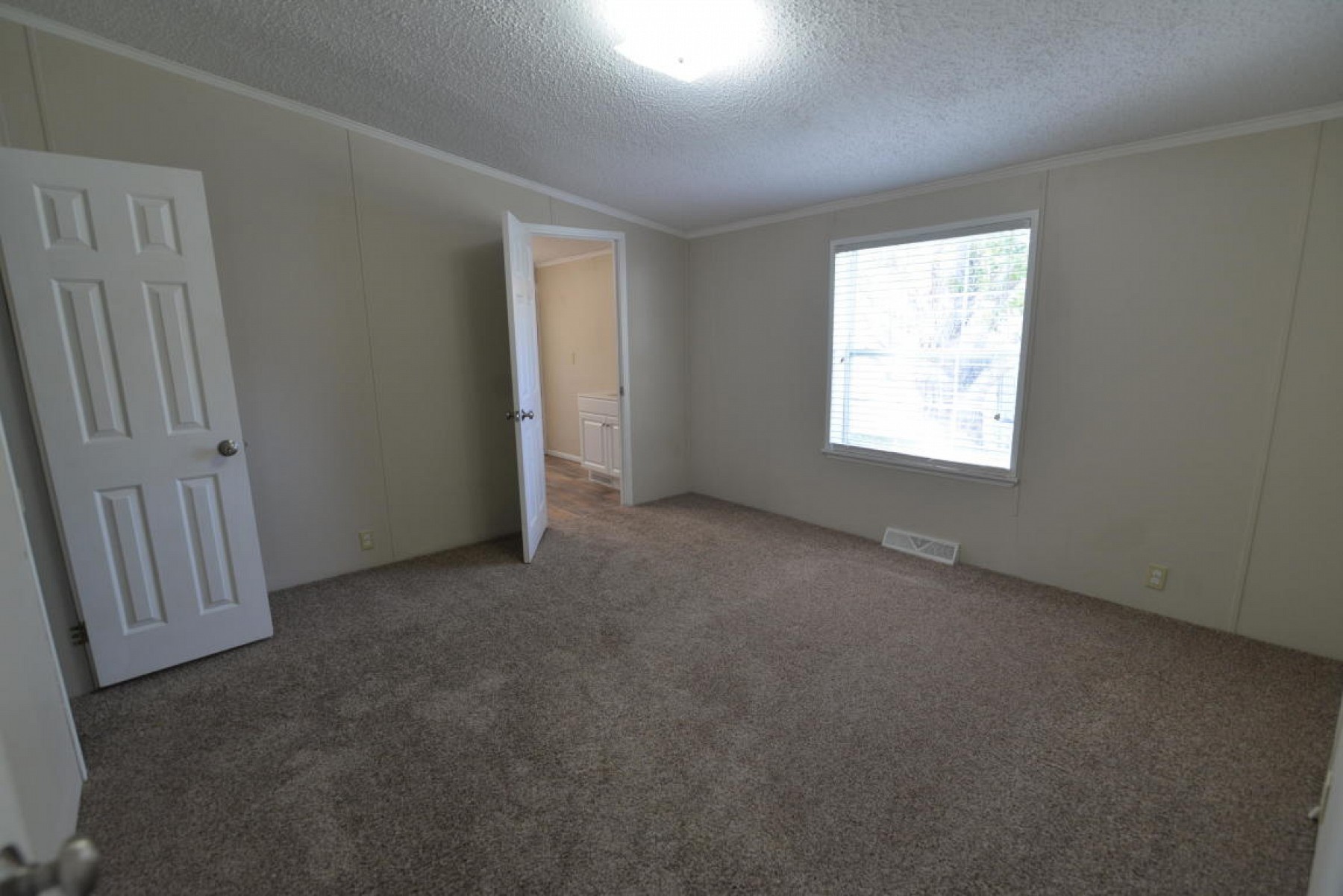 900 15th Street S, Brookings, SD 57006