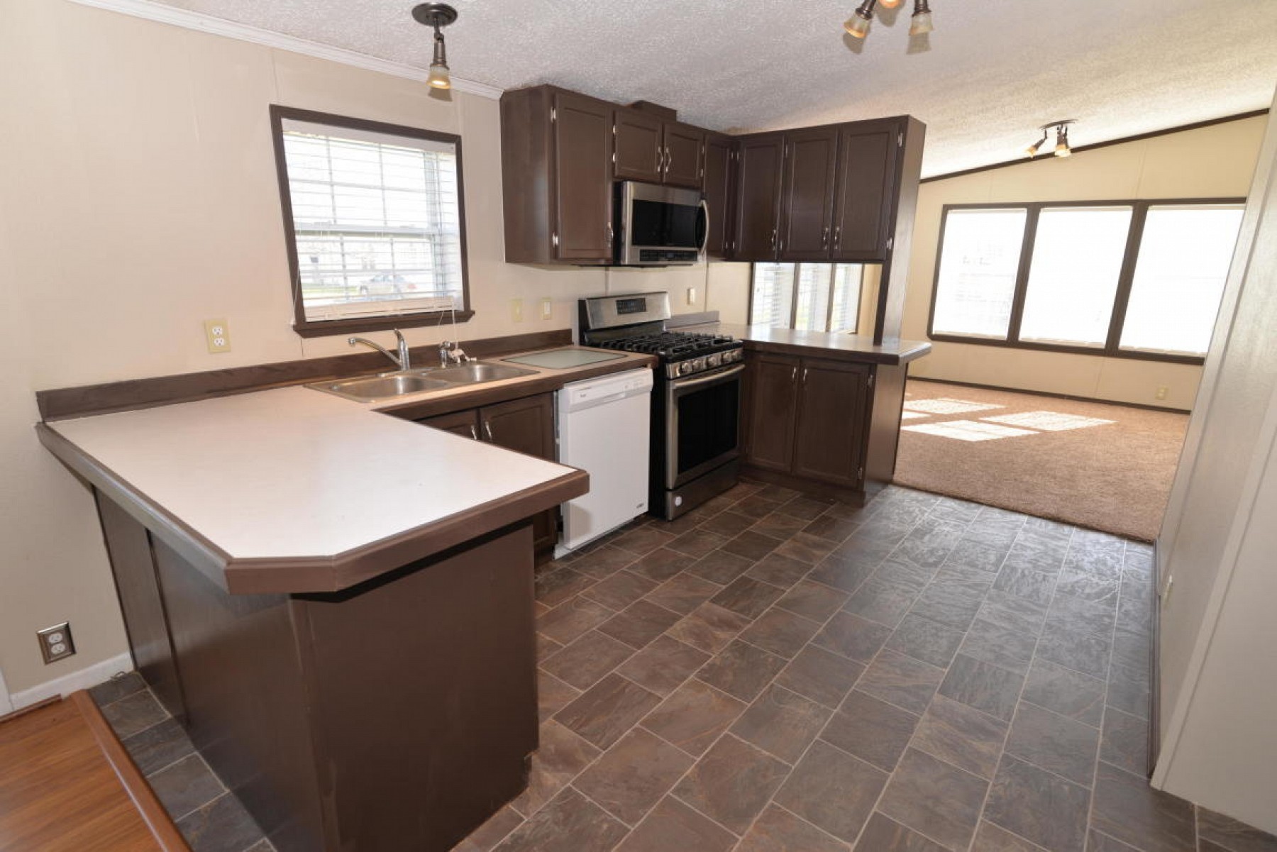 900 15th Street S, Brookings, SD 57006