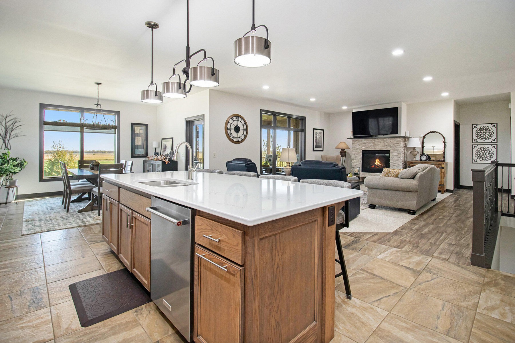 7135 Valley View Circle, Brookings, SD 57006