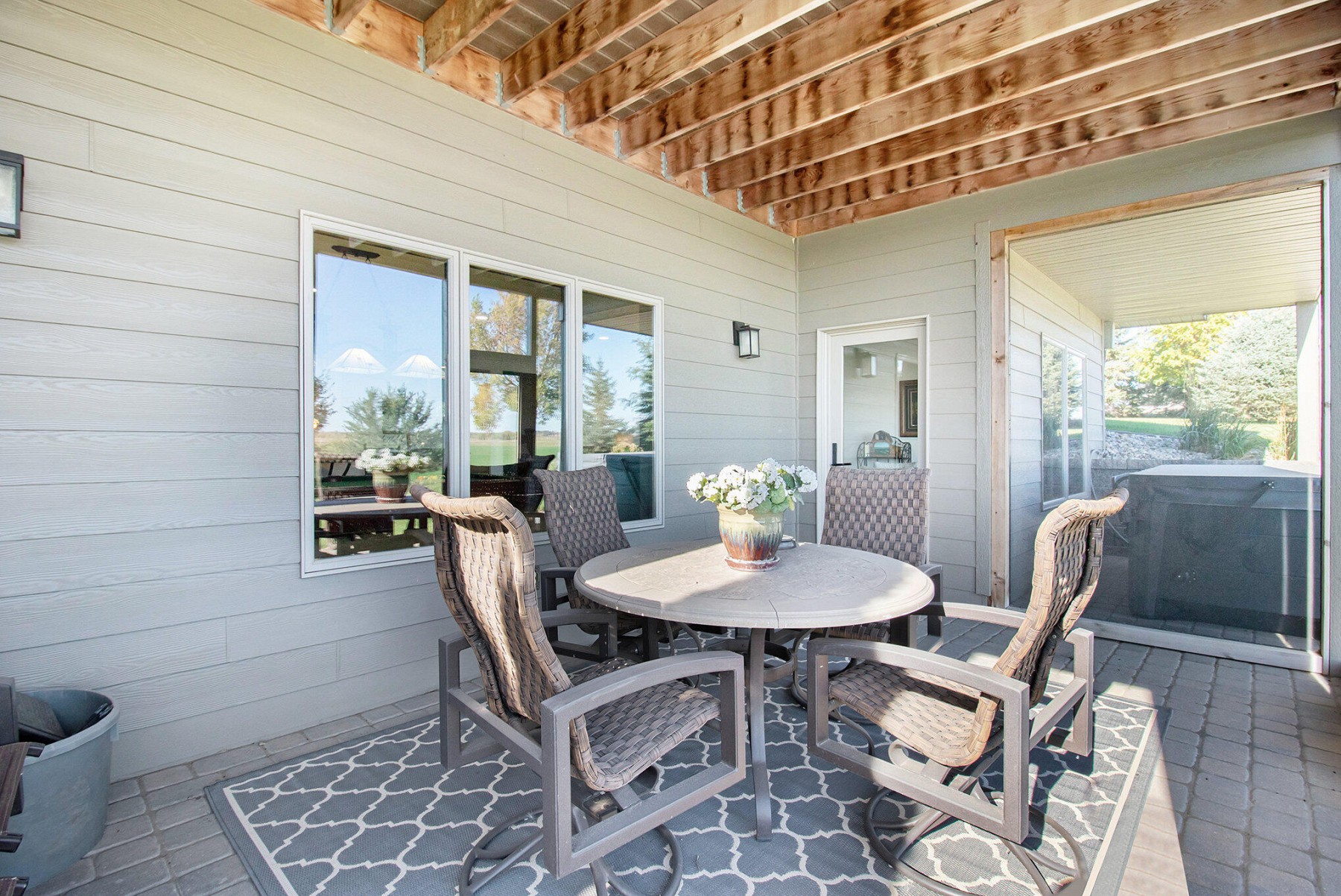 7135 Valley View Circle, Brookings, SD 57006