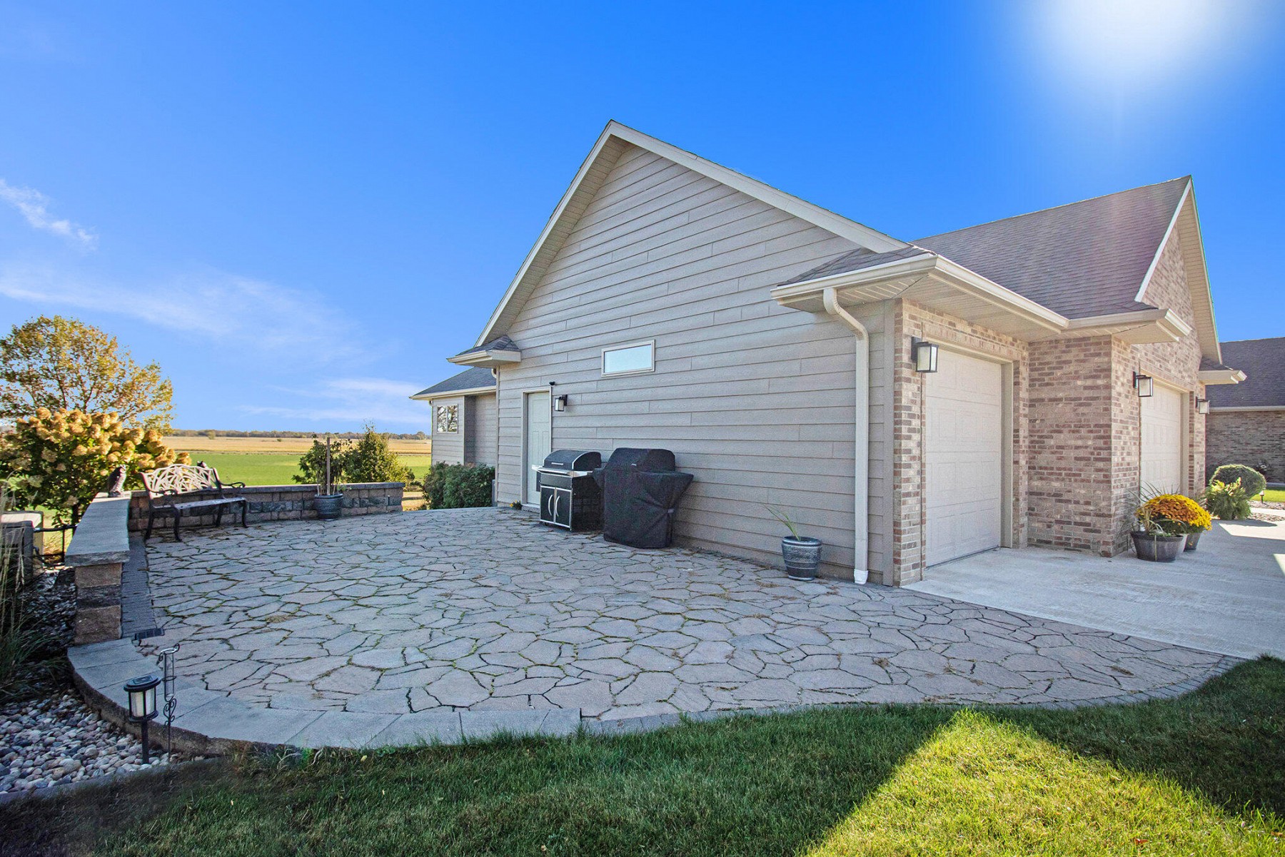 7135 Valley View Circle, Brookings, SD 57006