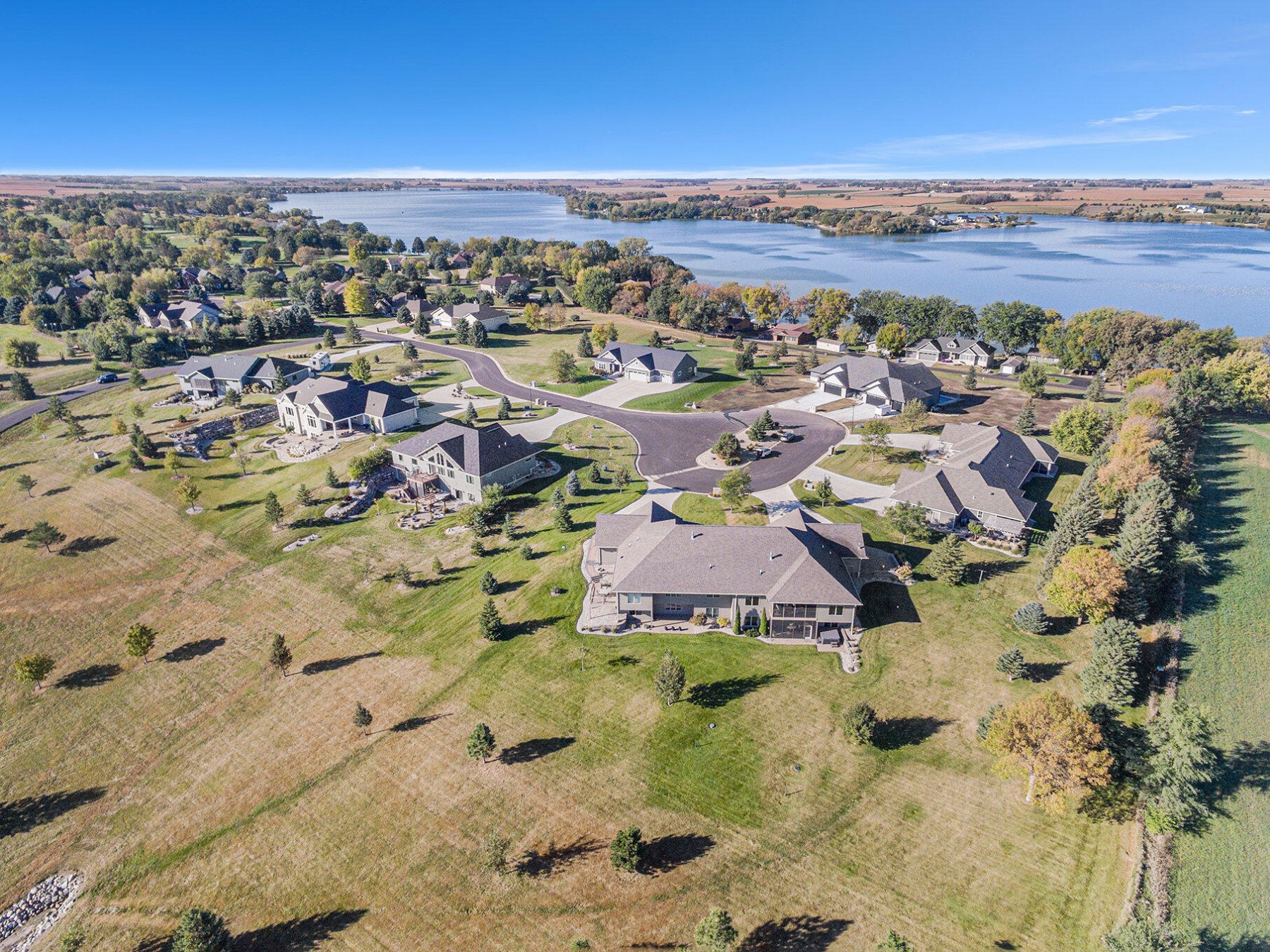 7135 Valley View Circle, Brookings, SD 57006