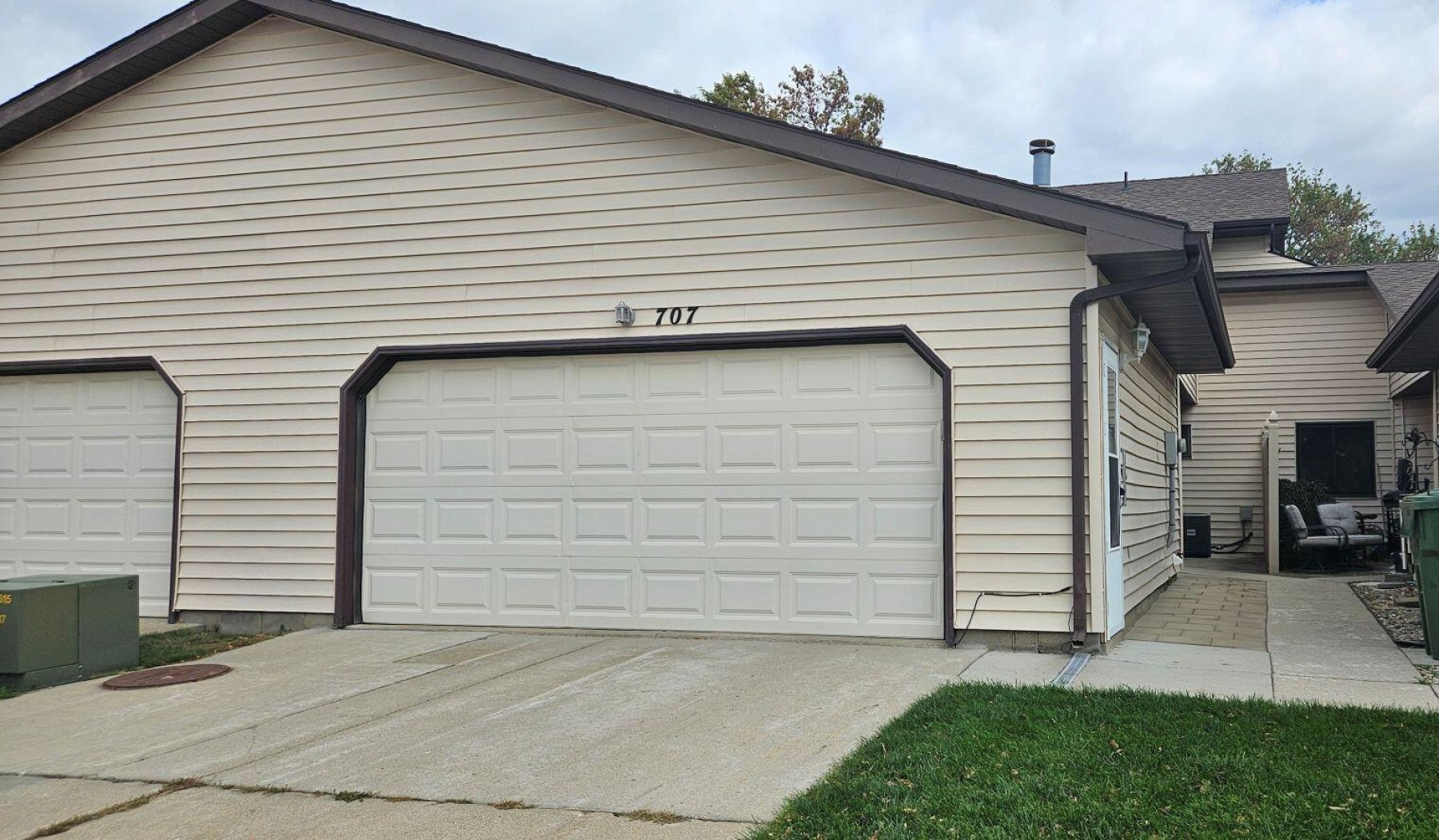 707 Elm Avenue, Brookings, SD 57006