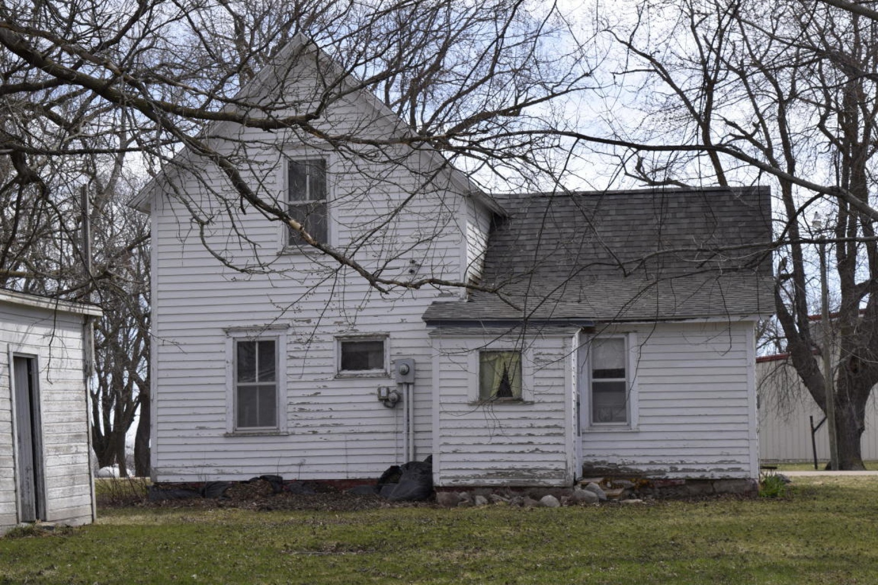 735 Missouri Street, Toronto, SD 57268