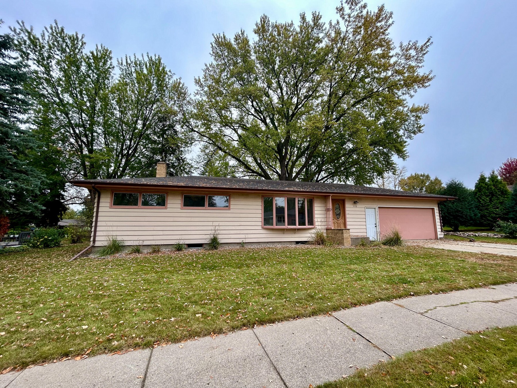 410 20th Avenue, Brookings, SD 57006