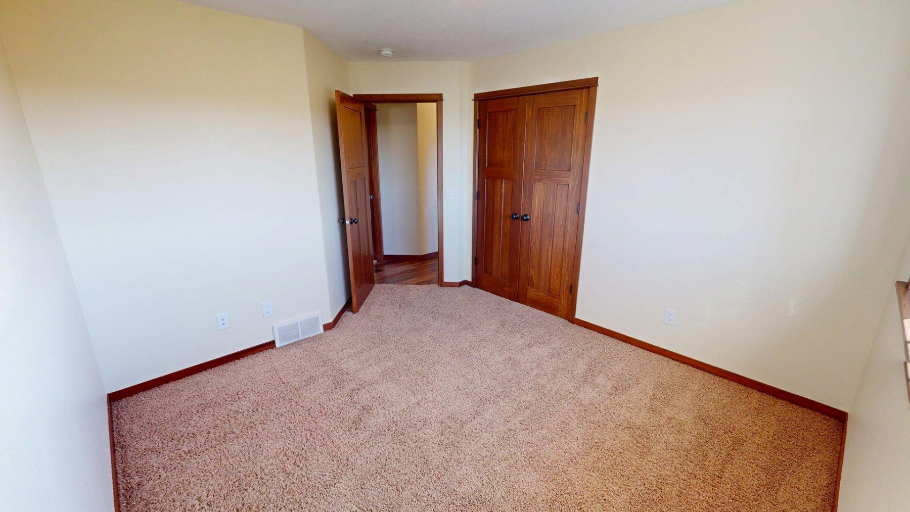 2236 16th Avenue S, Brookings, SD 57006