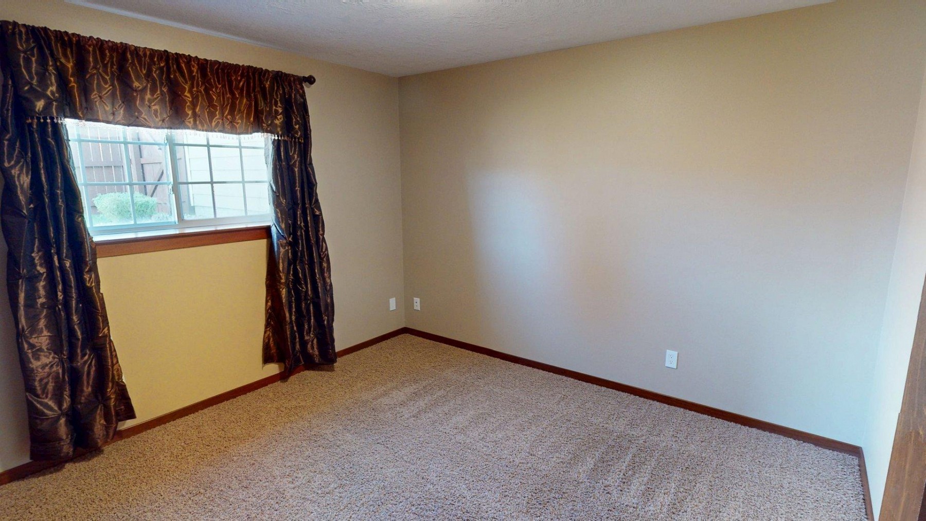 2236 16th Avenue S, Brookings, SD 57006