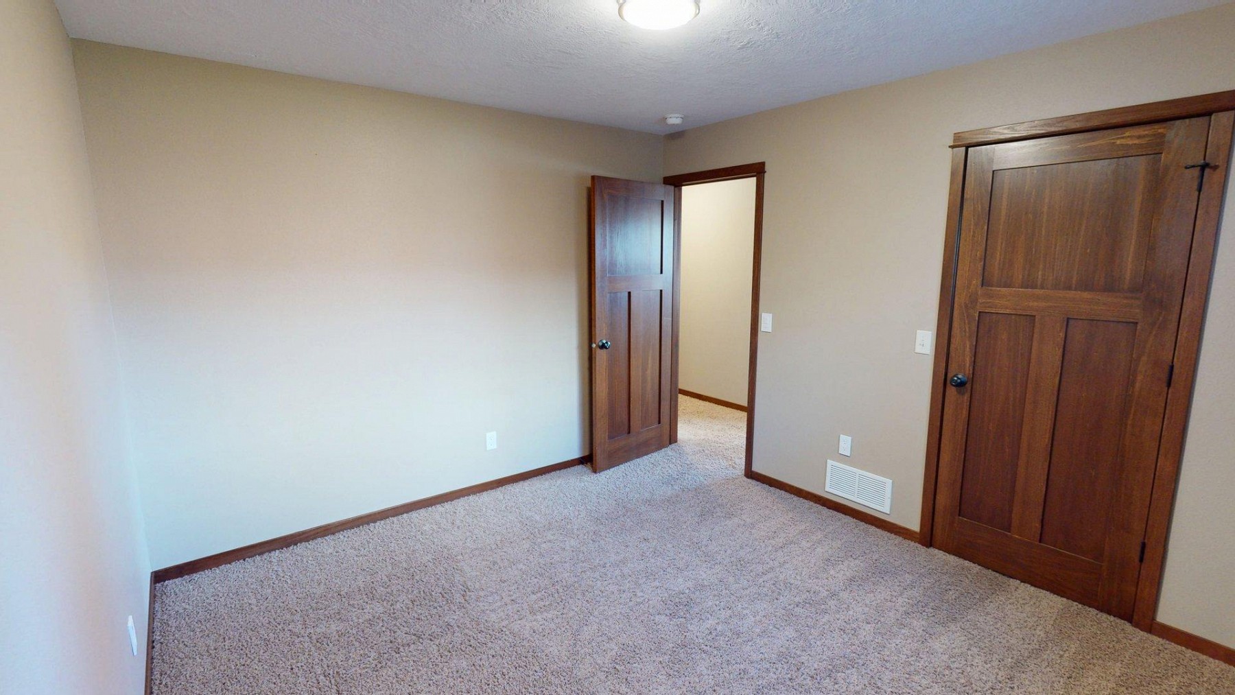 2236 16th Avenue S, Brookings, SD 57006