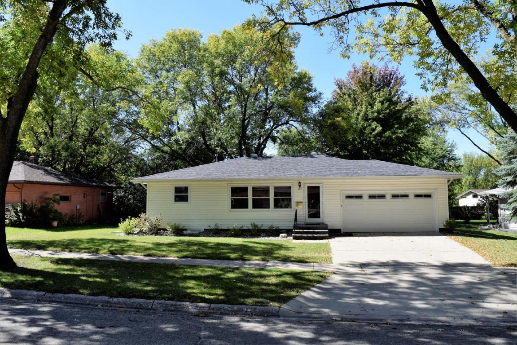 409 20th Avenue, Brookings, SD 57006