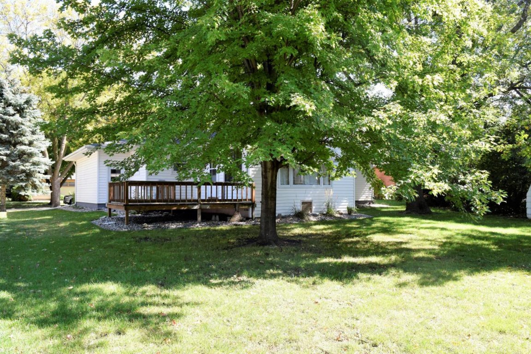 409 20th Avenue, Brookings, SD 57006