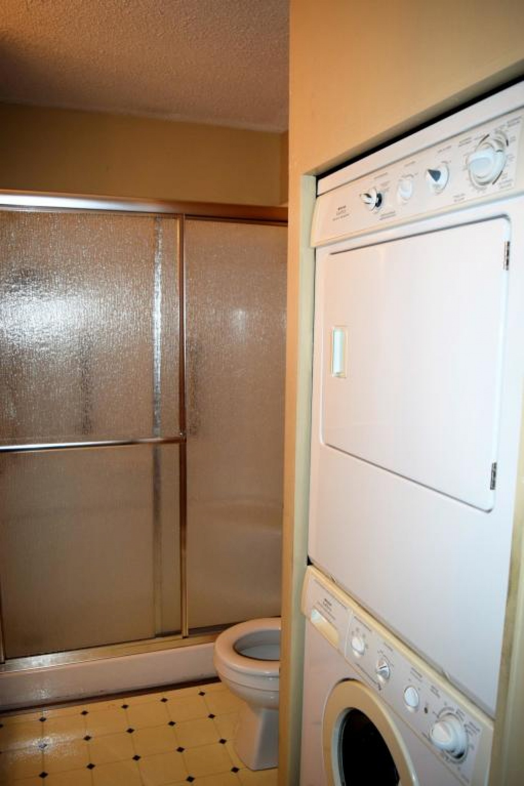 409 20th Avenue, Brookings, SD 57006