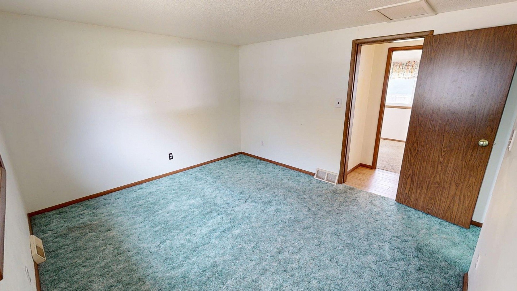 1106 12th Street S, Brookings, SD 57006