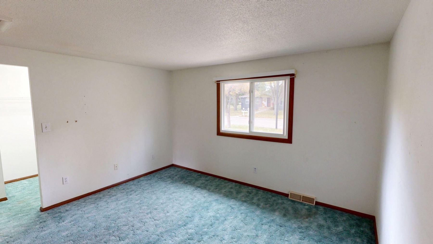 1106 12th Street S, Brookings, SD 57006