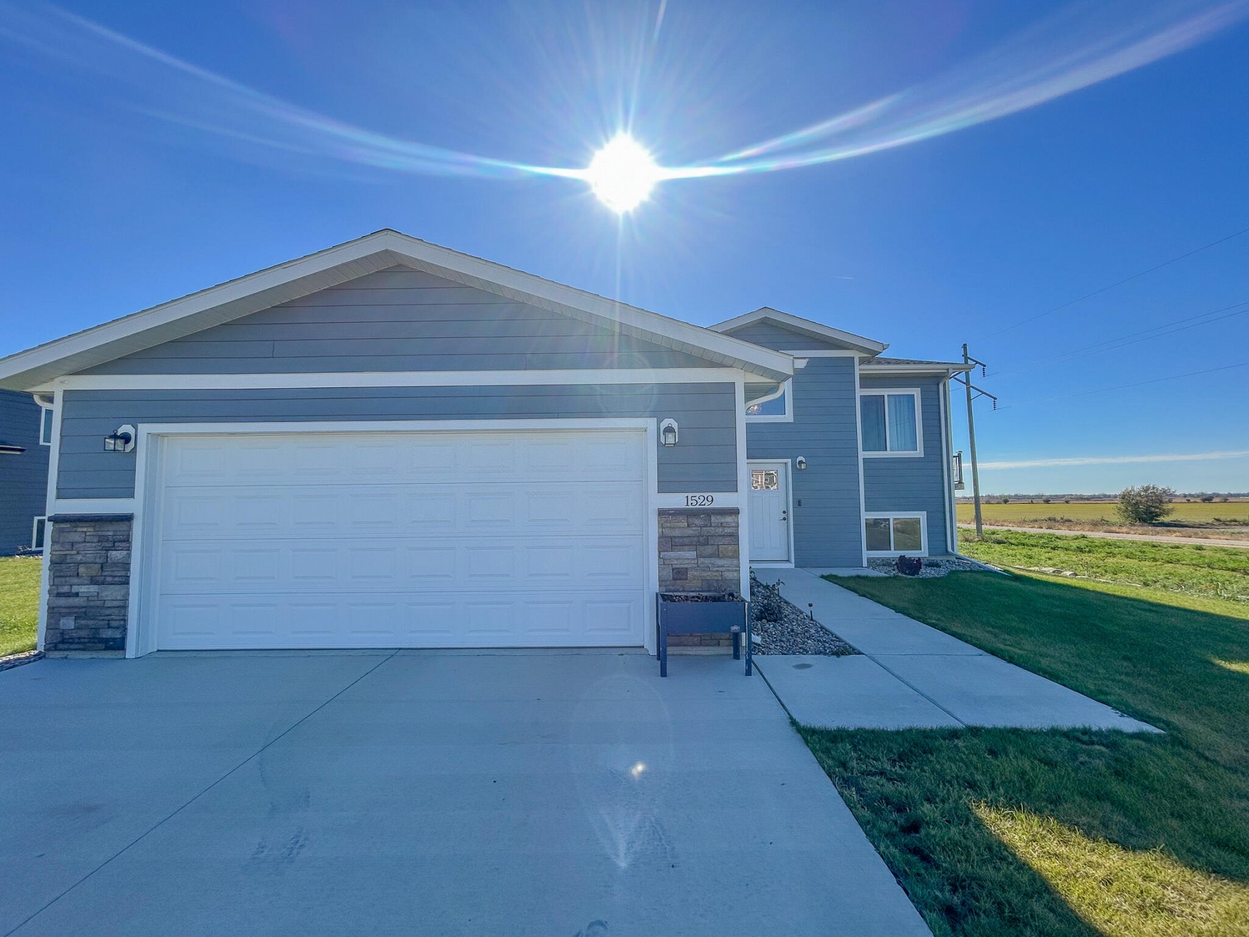 1529 Steamboat Trail, Brookings, SD 57006
