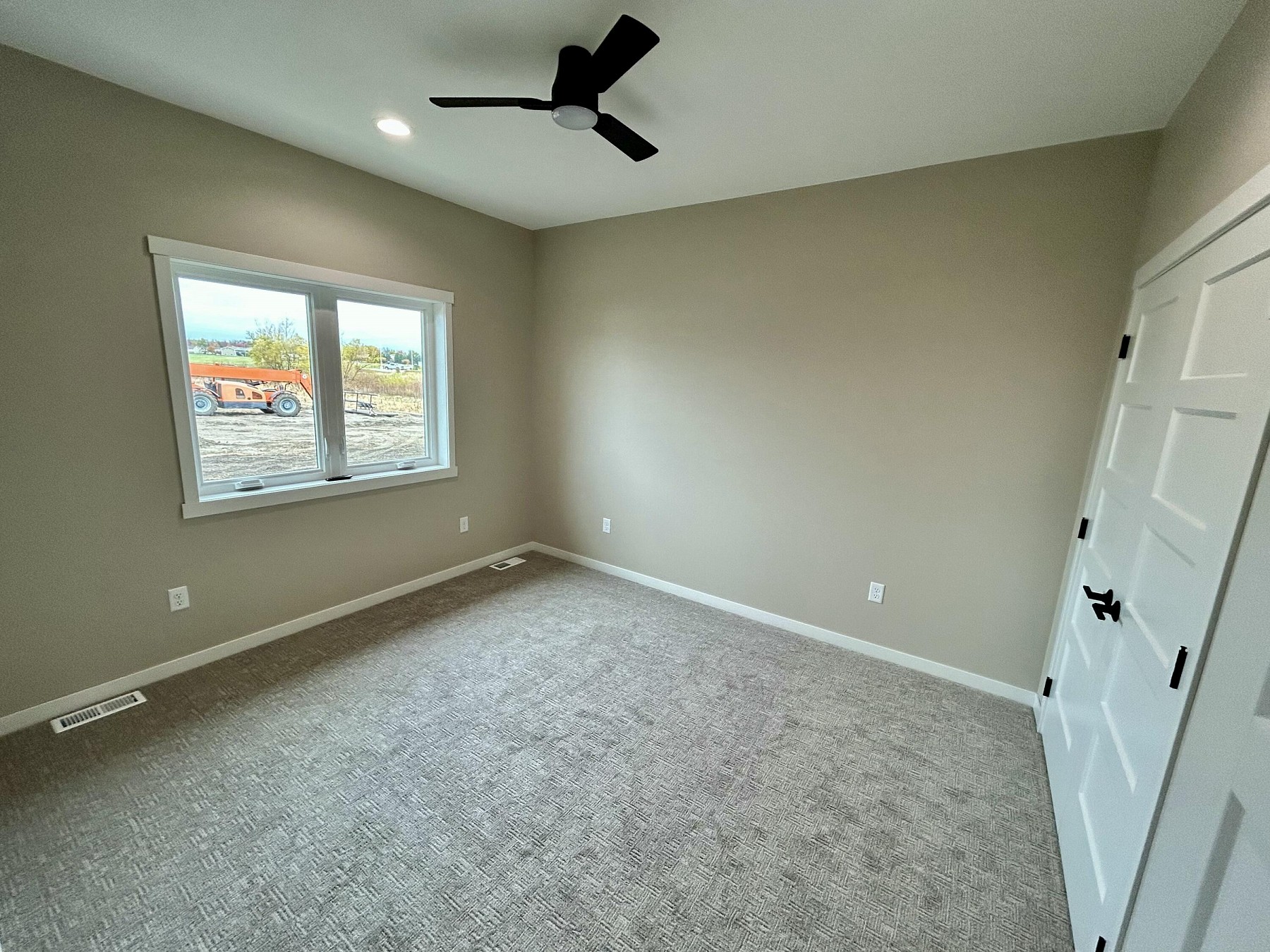 2321 Sweetgrass Drive, Brookings, SD 57006