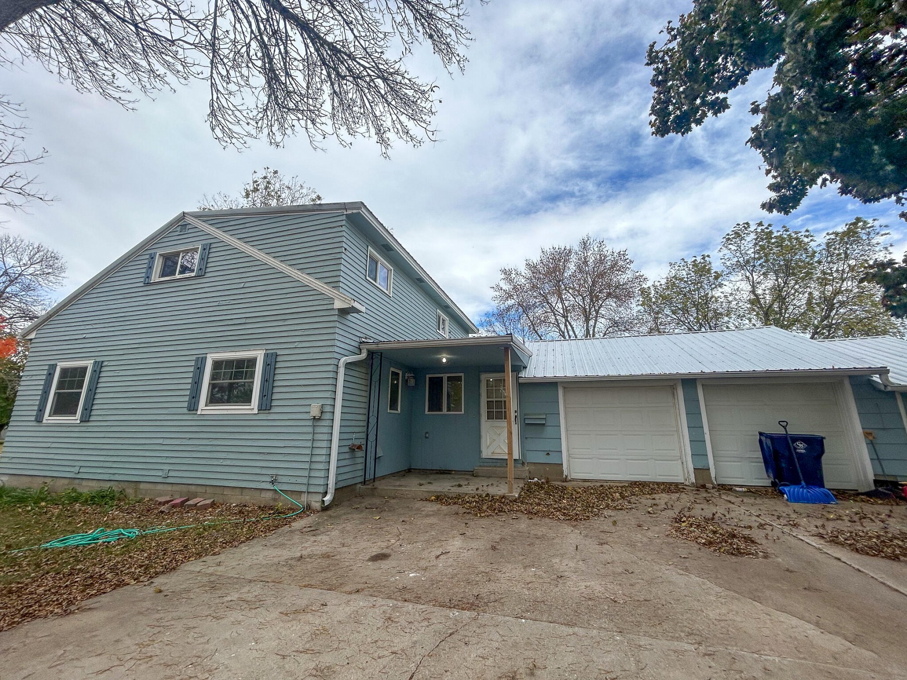 722 Kasan Avenue, Volga, SD 57071