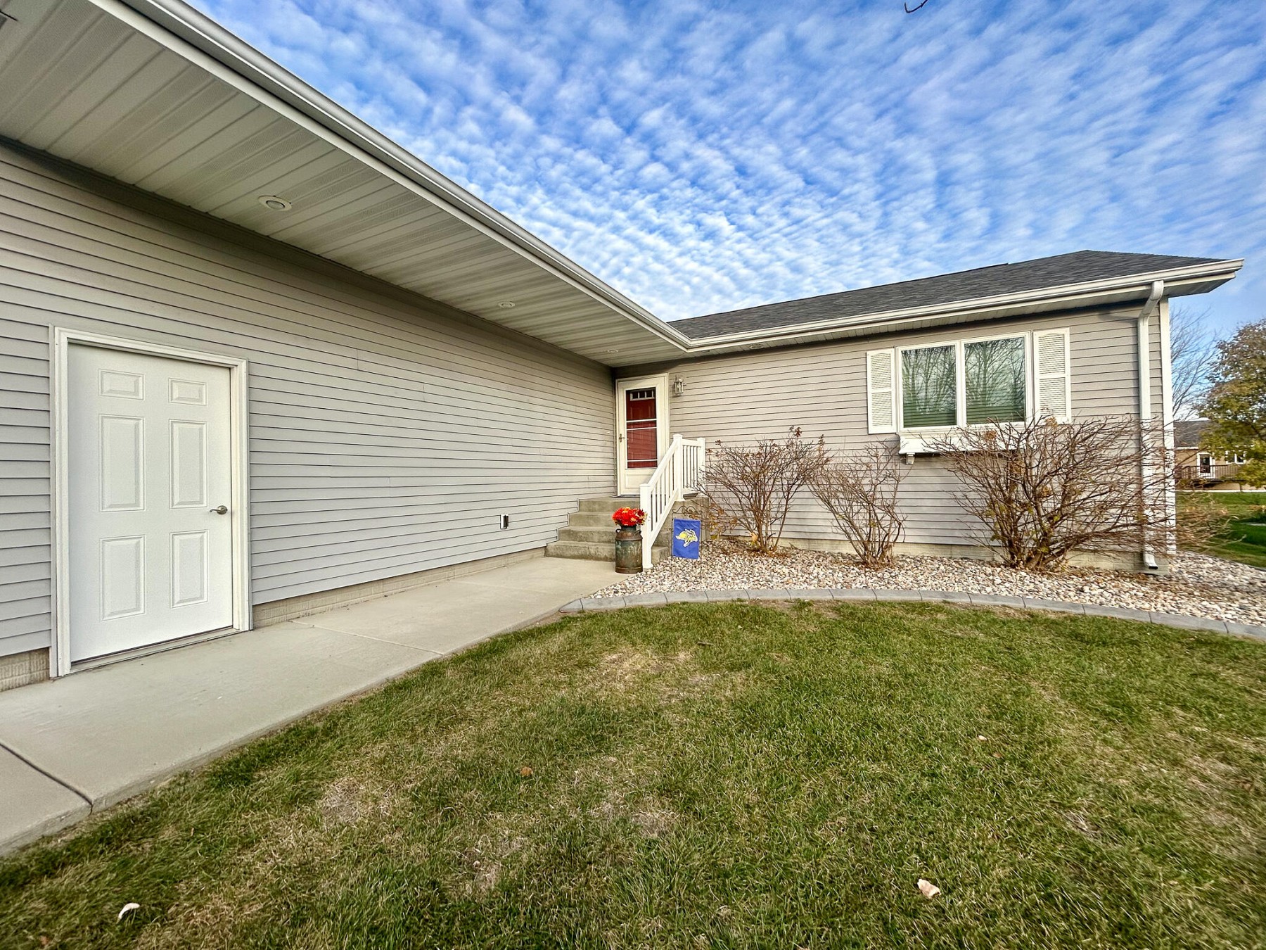 901 Deer Lane, Brookings, SD 57006