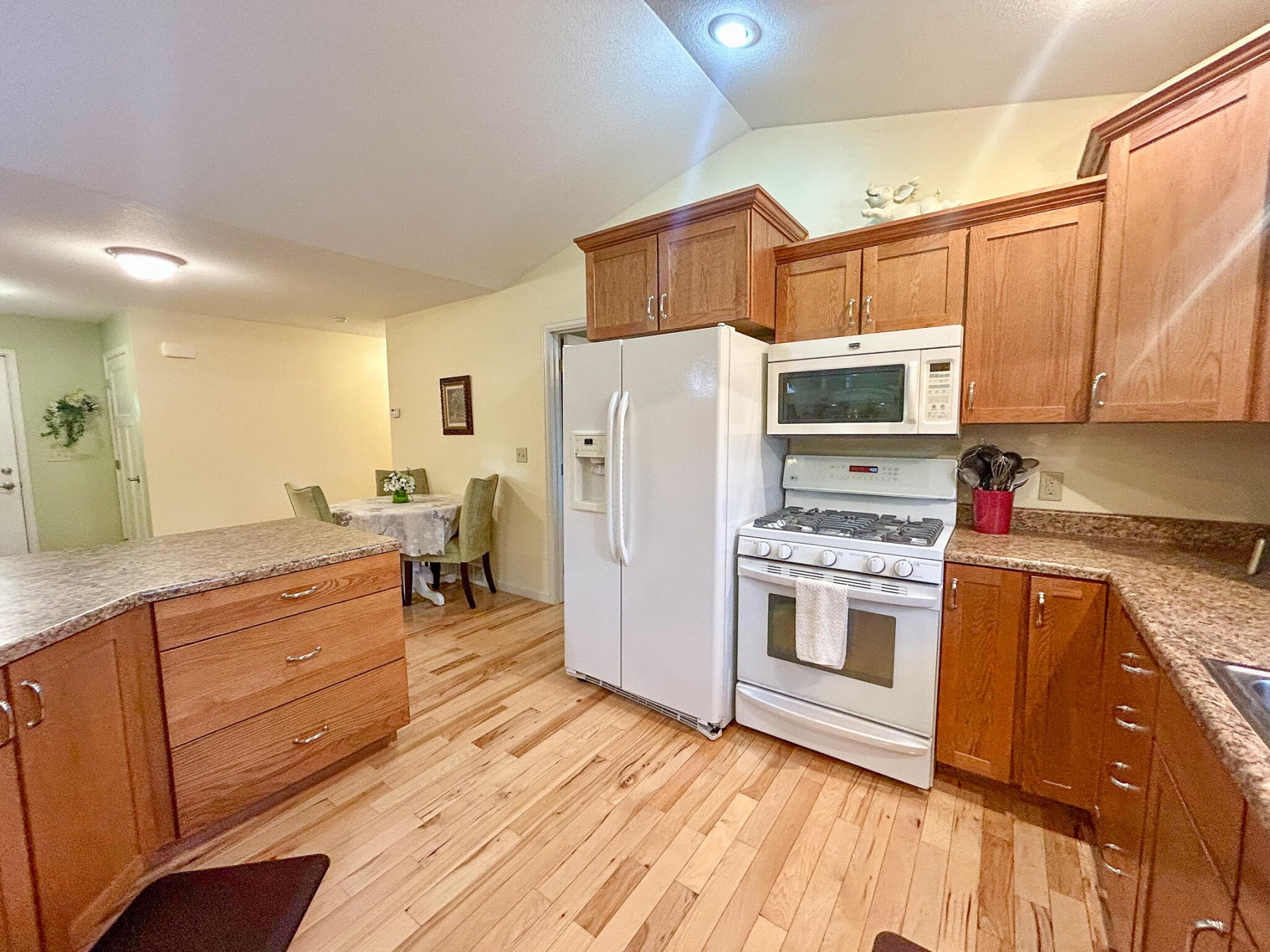 901 Deer Lane, Brookings, SD 57006