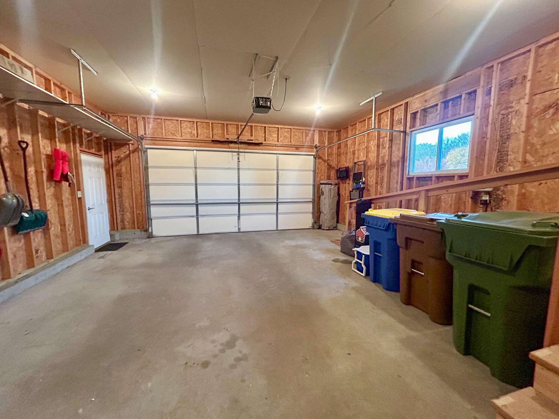 901 Deer Lane, Brookings, SD 57006