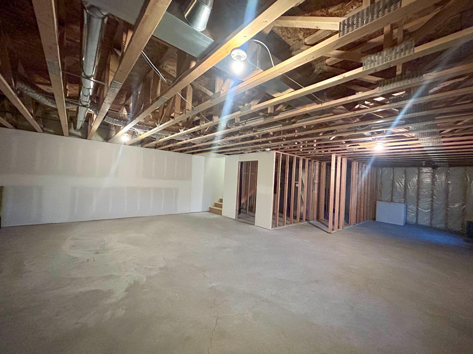 901 Deer Lane, Brookings, SD 57006