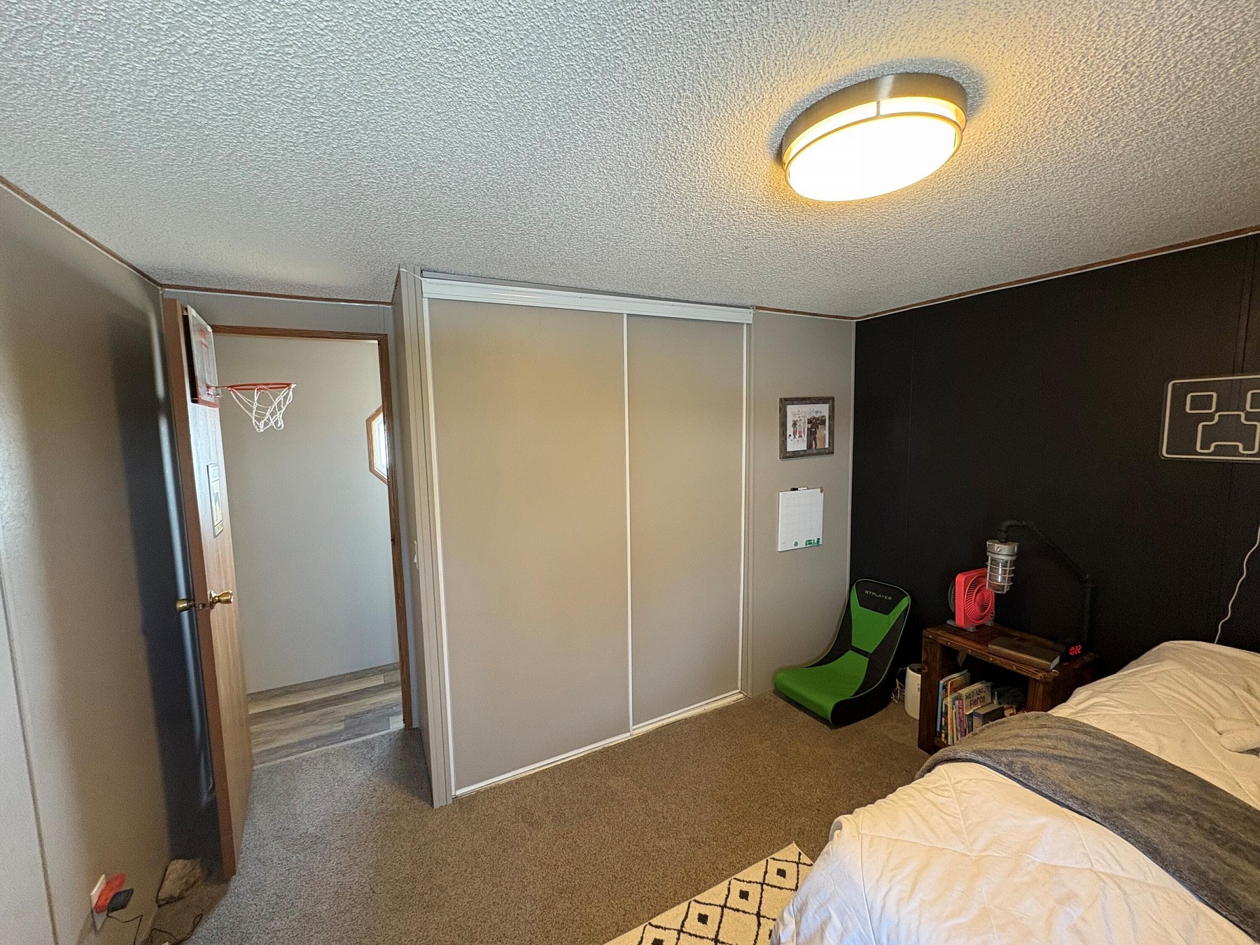 21960 470th Avenue, Brookings, SD 57006