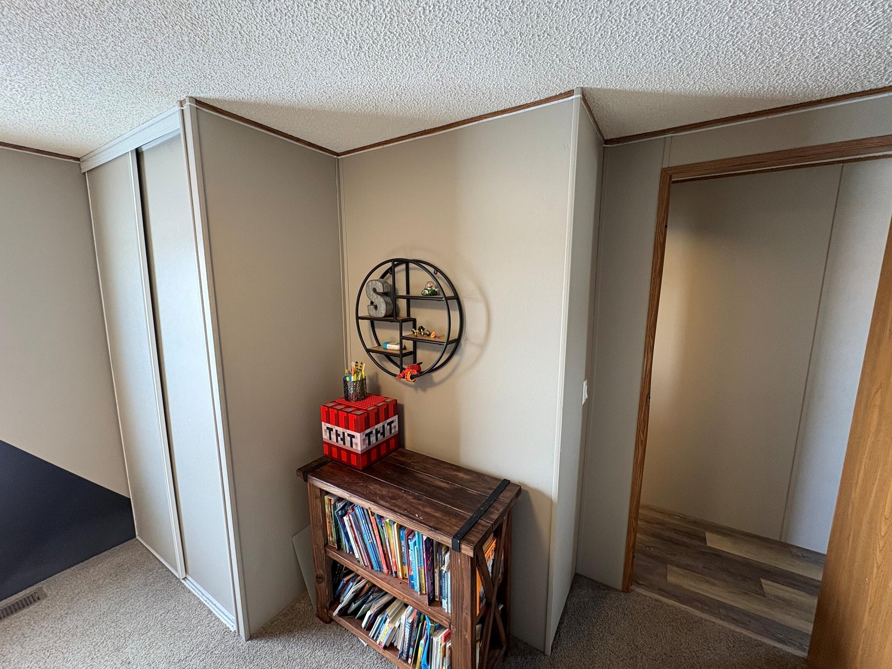 21960 470th Avenue, Brookings, SD 57006