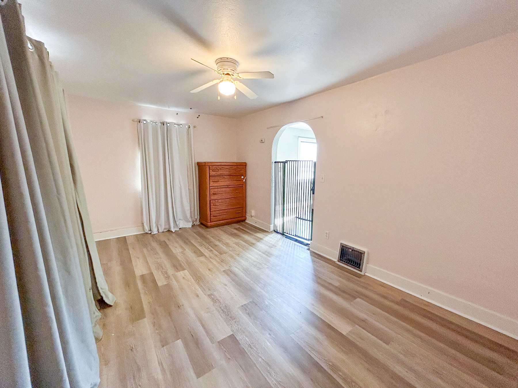 310 5th Avenue S, Brookings, SD 57006