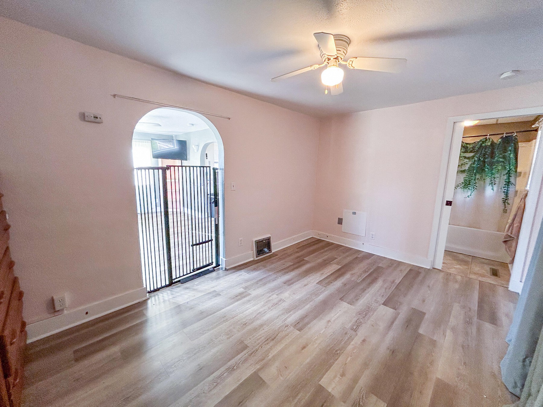 310 5th Avenue S, Brookings, SD 57006