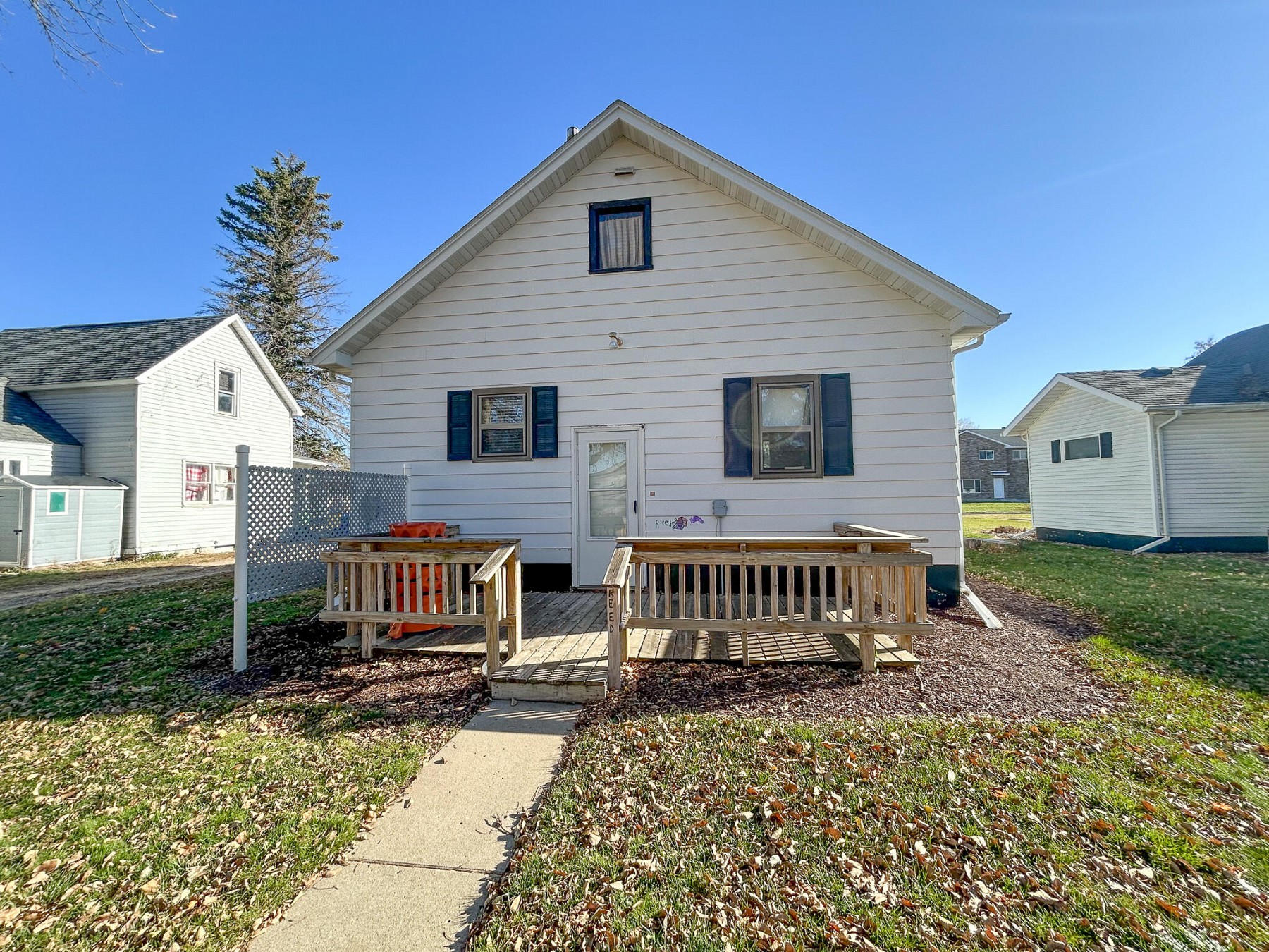 310 5th Avenue S, Brookings, SD 57006