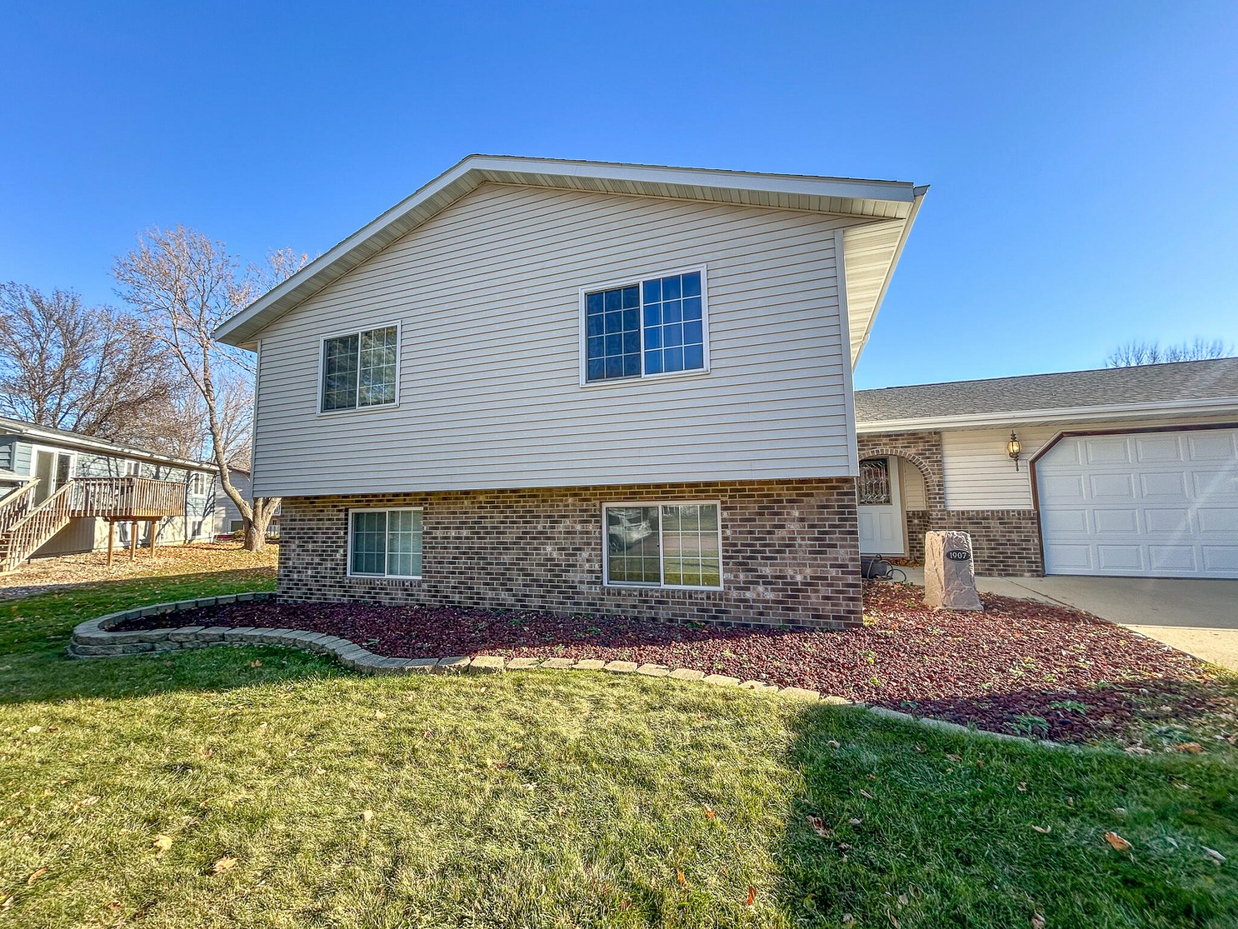 1907 Council Ridge Road, Brookings, SD 57006
