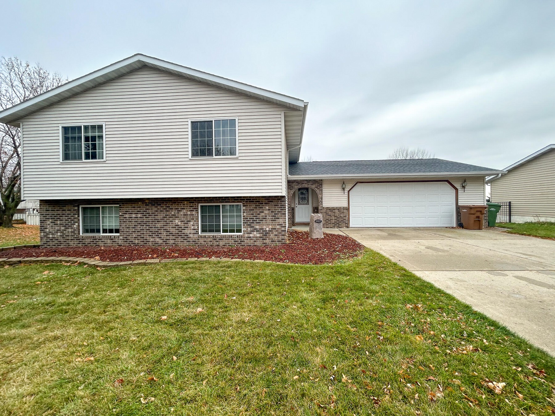1907 Council Ridge Road, Brookings, SD 57006