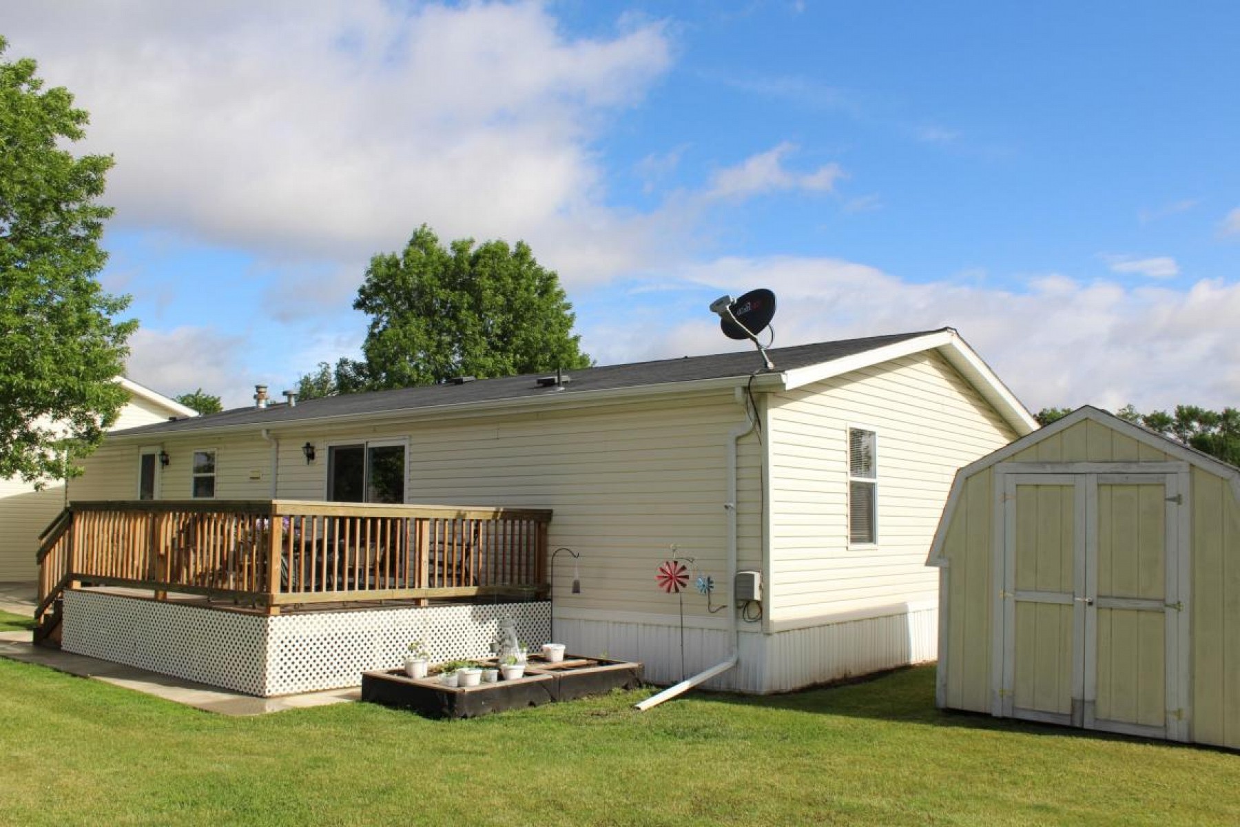 315 SAMARA Avenue, Volga, SD 57071